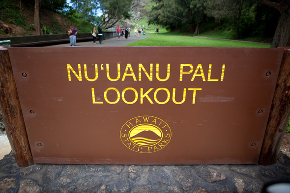 pali lookout sign